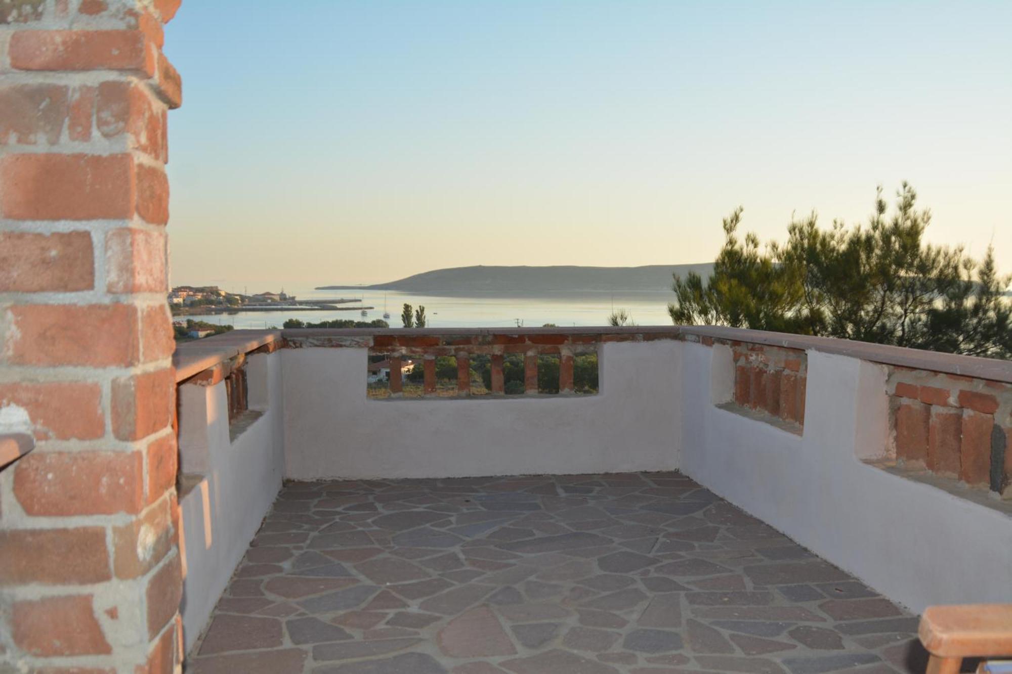 Lesvos Tower House Komninos Sígrion Екстериор снимка