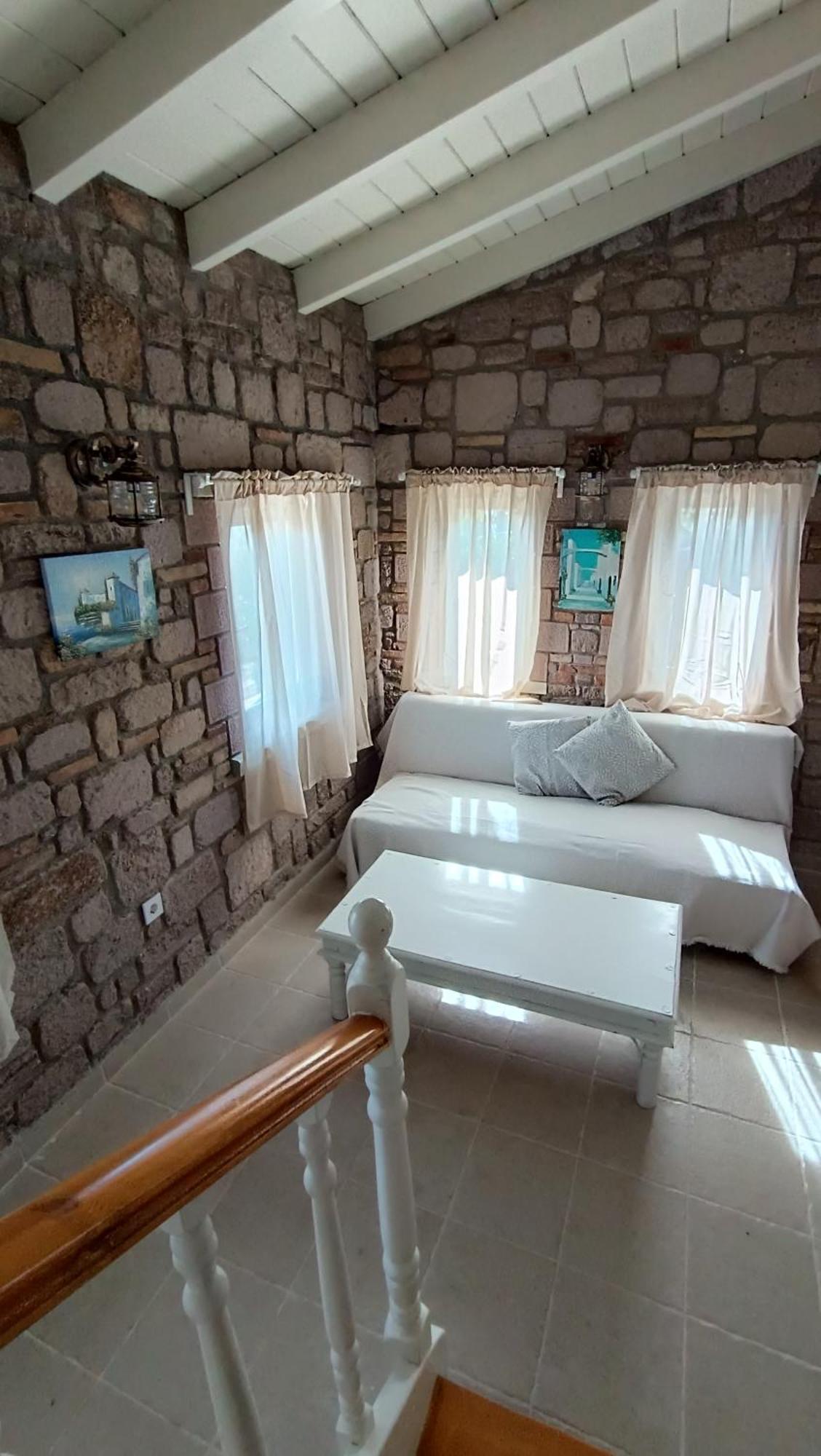 Lesvos Tower House Komninos Sígrion Екстериор снимка