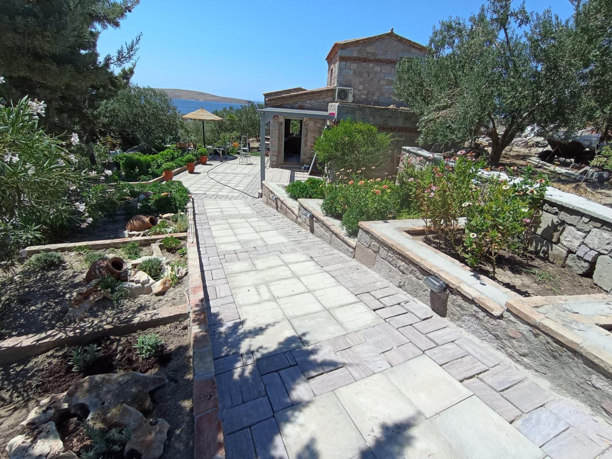 Lesvos Tower House Komninos Sígrion Екстериор снимка