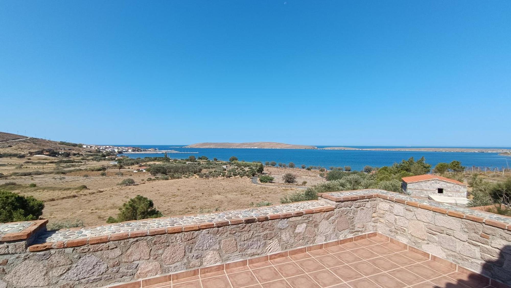 Lesvos Tower House Komninos Sígrion Екстериор снимка