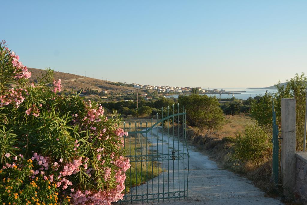 Lesvos Tower House Komninos Sígrion Екстериор снимка